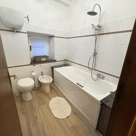 Delizioso Francesco House Family * אסיסי