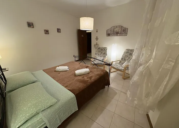 Delizioso Francesco House Family